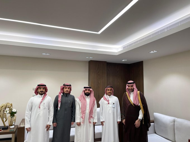 The Governor of the General Authority for Foreign Trade receives the Saudi-Vietnamese Business Council
